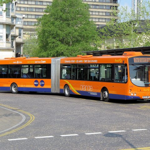 articulated bus